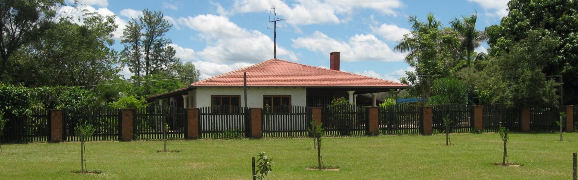 Bungalow auf 5 Hektar in Yataity